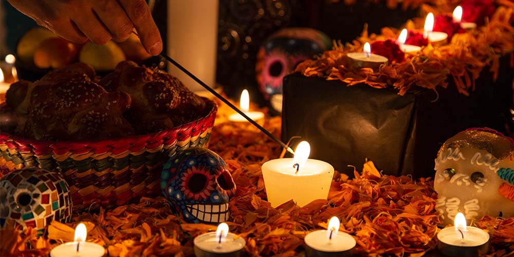 A Guide to Day of the Dead Traditions for Funeral Professionals
